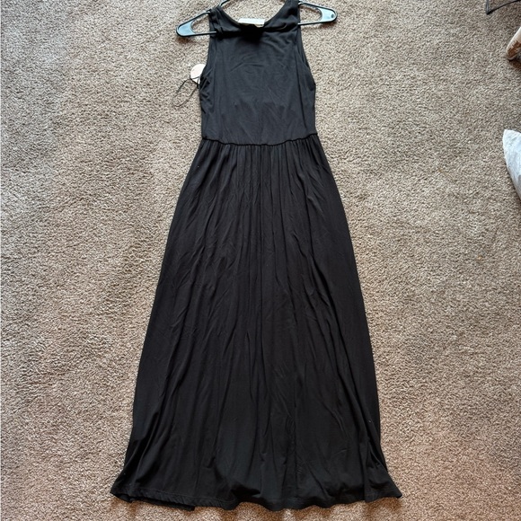 Final Touch Black Maxi Dress - Picture 2 of 4